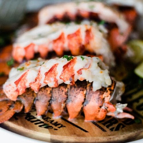 højt Ledig Afskedigelse Lemon Garlic Lobster Tails - Let's Taco Bout It Blog